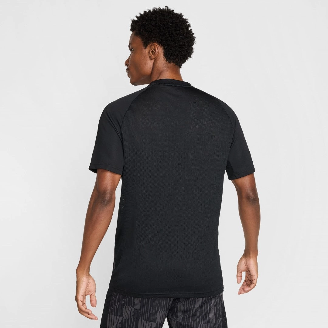 Academy Dri-FIT Soccer T-shirt OversizedSilhouette