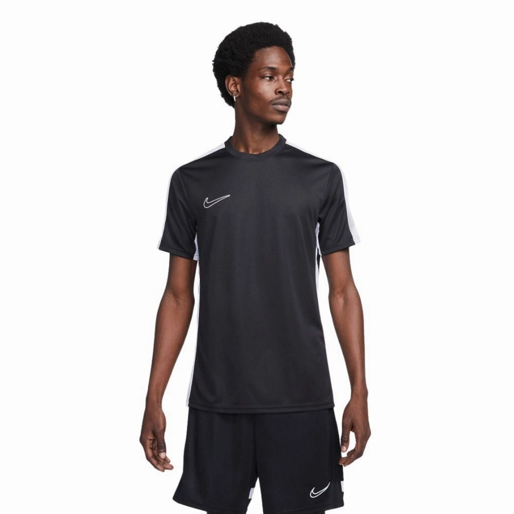 Academy T-shirt Modern Comfort Style