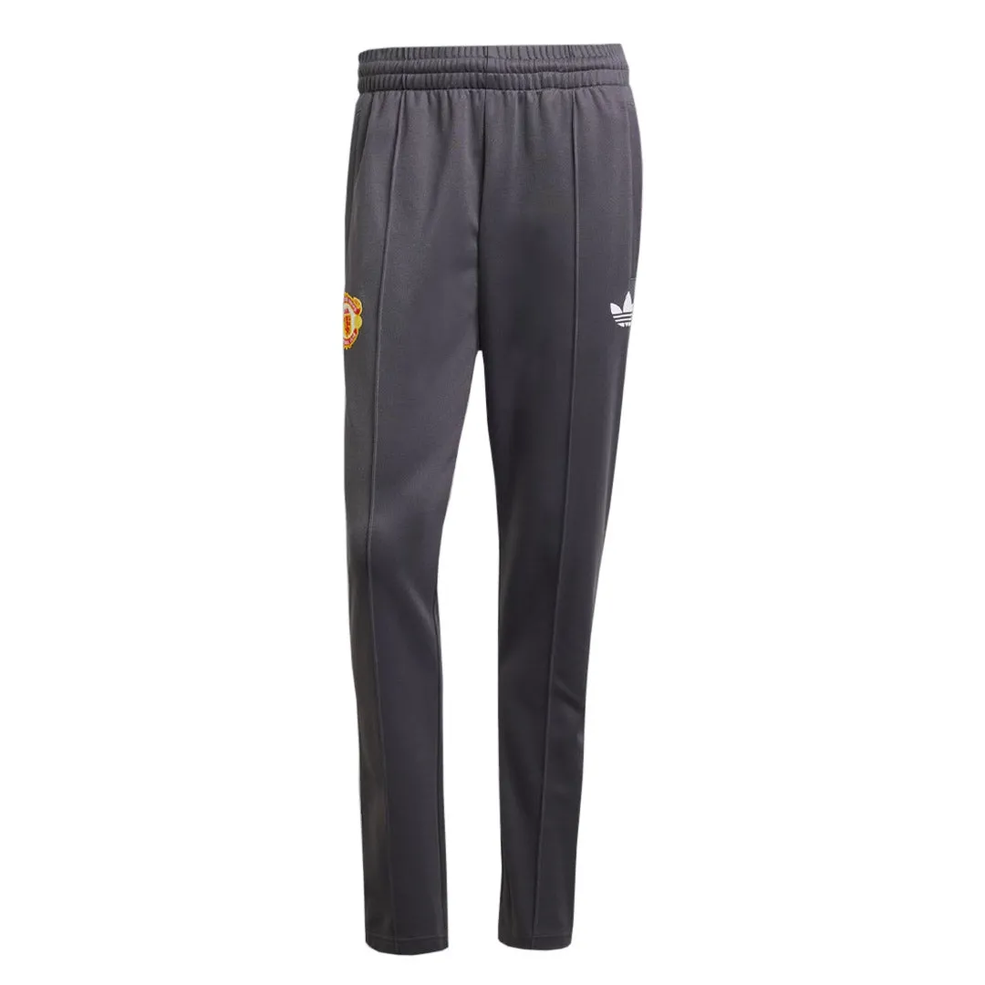adidas - Men's Manchester United Originals Track Pant (IY0044) Focused Cut Comfort Fit Collar