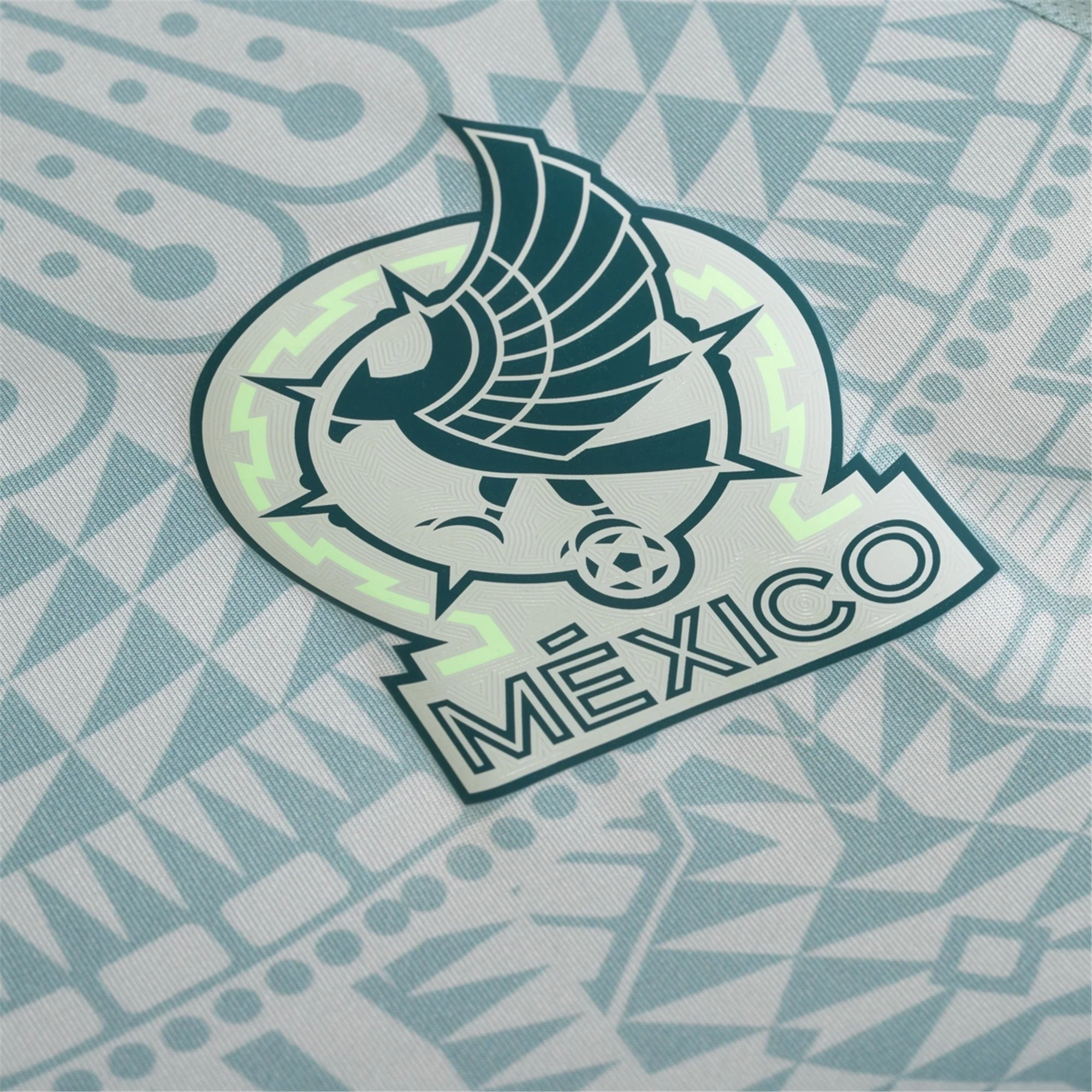 Neutral palette Open Weave adidas Edson Alvarez Mexico Authentic Away Jersey 24/25 w/ Gold Cup 2025 Patches (Linen Green)