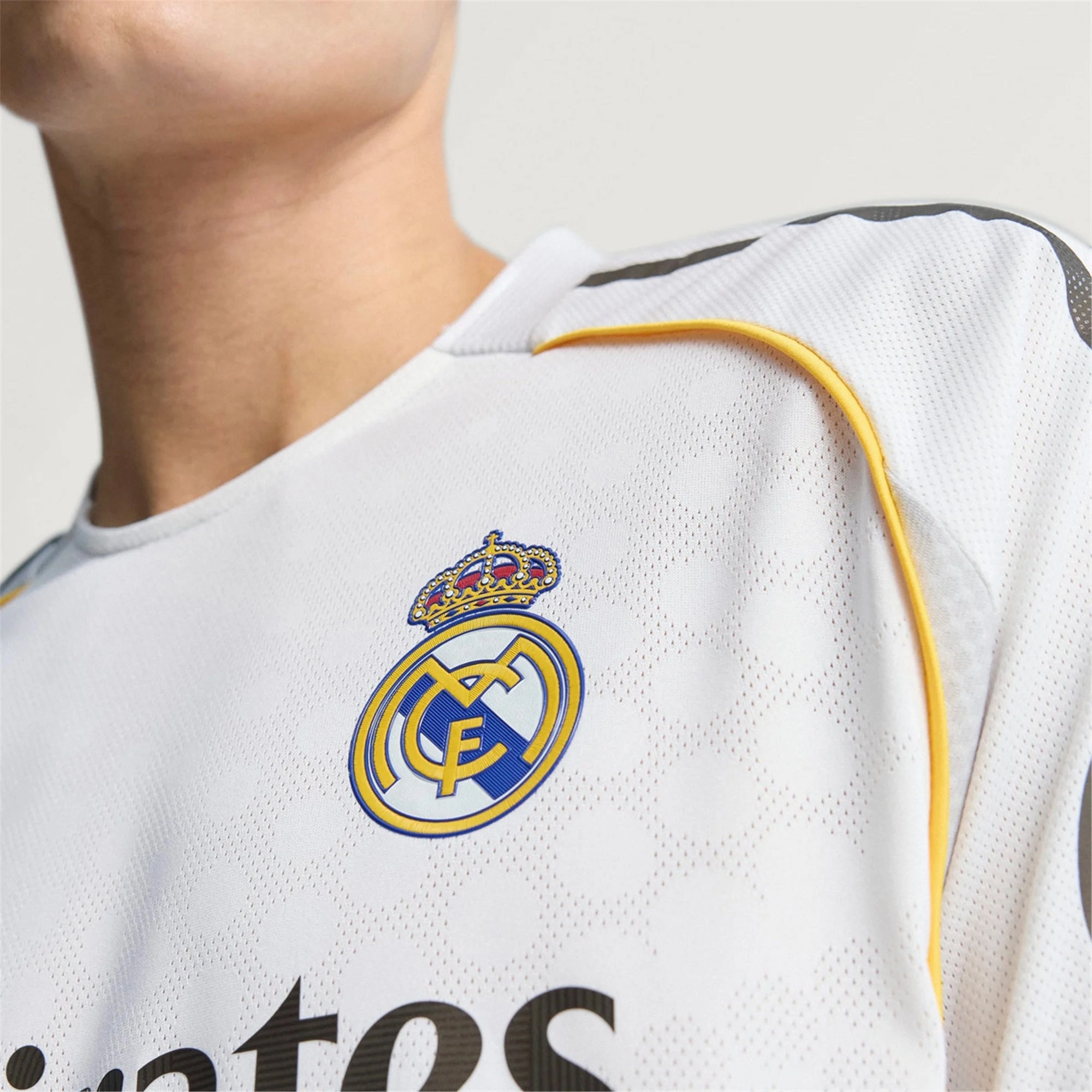 adidas Jude Bellingham Real Madrid Authentic Home Jersey 25/26 w/ Champions League Patches (White) Quick Release Ventilation