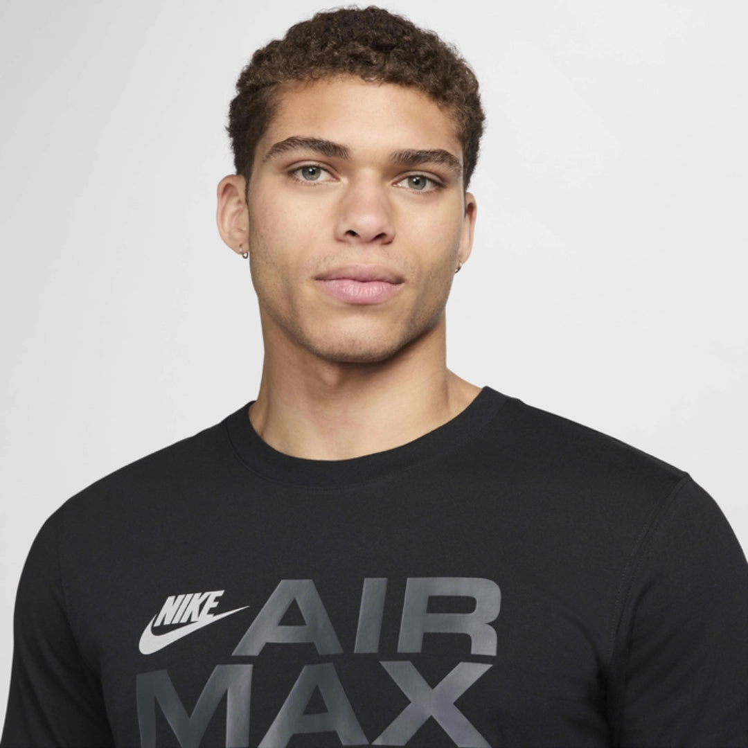 Luxury exclusivity Structured silhouette Air Max T-Shirt