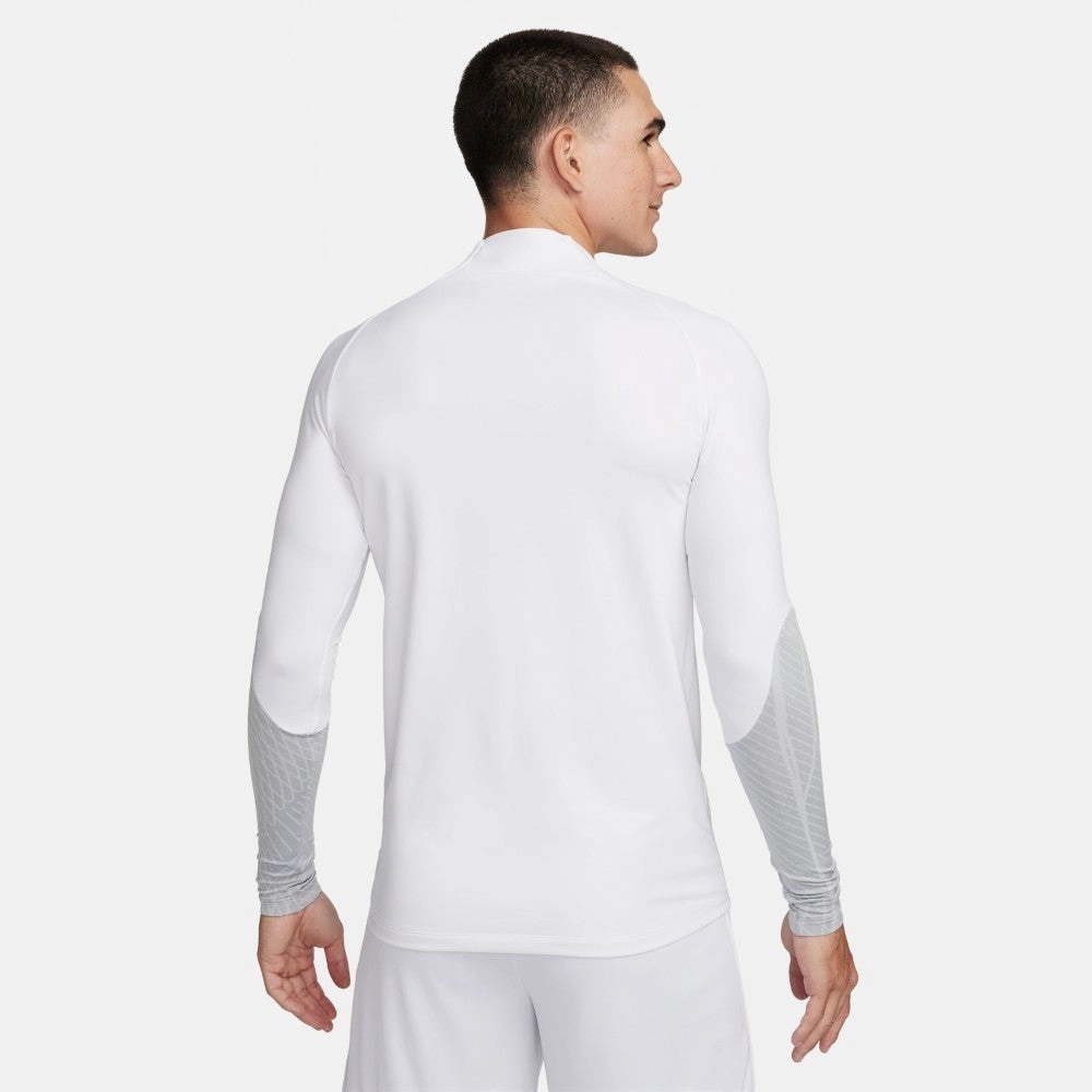 Dri-FIT Strike 23 Drill Long Sleeve T-shirt Relaxing Day Perfect for Vacation