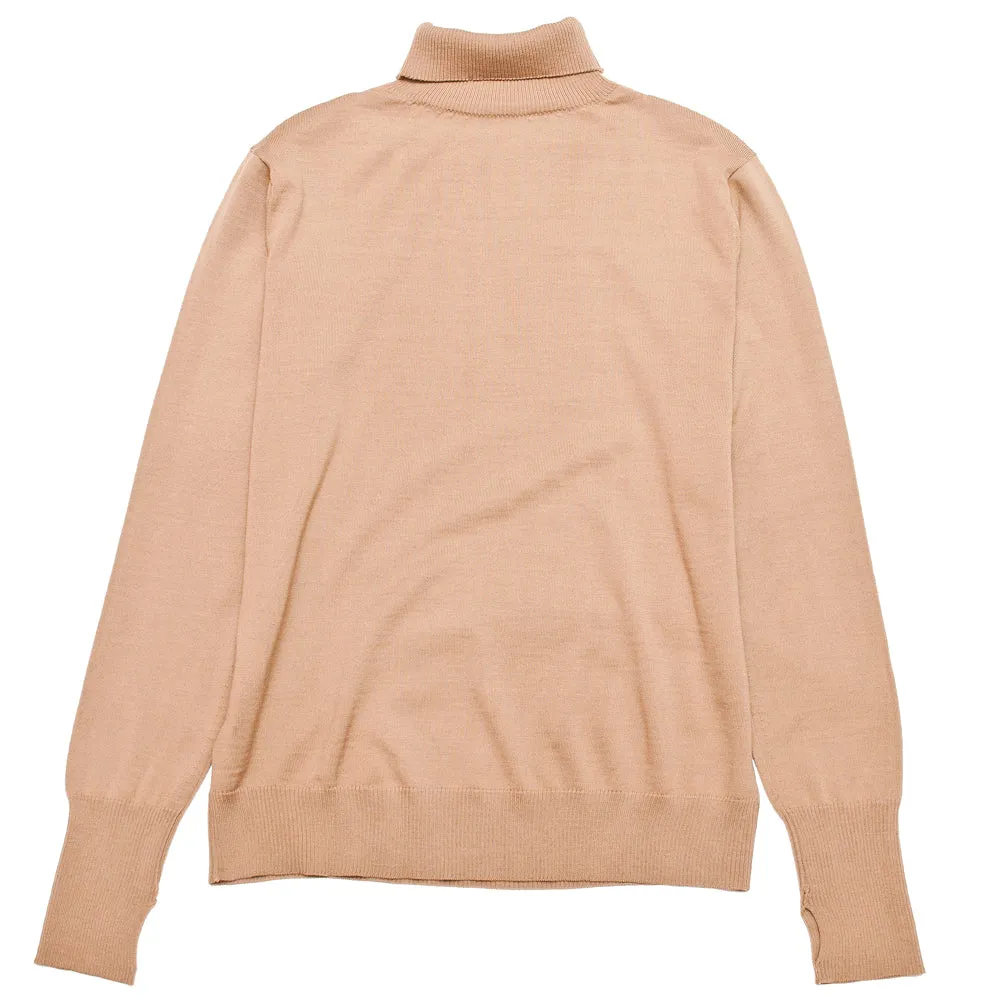 Cozy Wearable Andersen-Andersen Light Turtleneck Camel