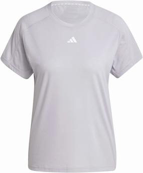 Women's Train Essentials T-Shirt Relaxed Outfit