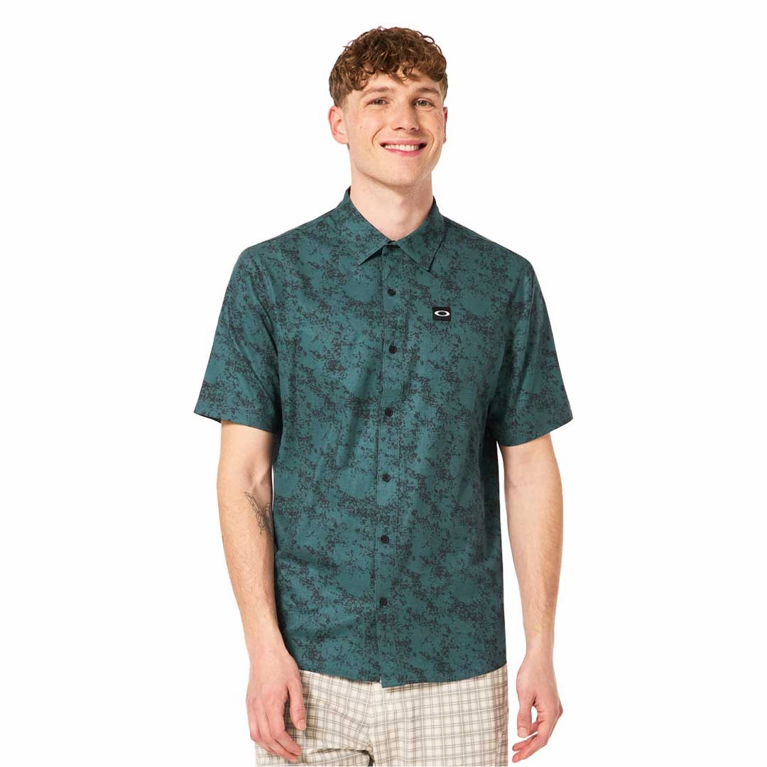 Oakley - Men's Sand Camo Woven Short Sleeve Shirt (FOA404369 9VM) Outdoor Wear Wind Resistant Coating