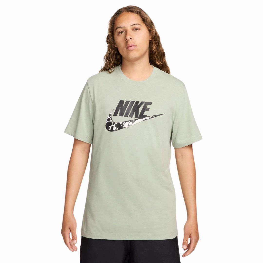 Futura T-Shirt Fashion-Forward Look