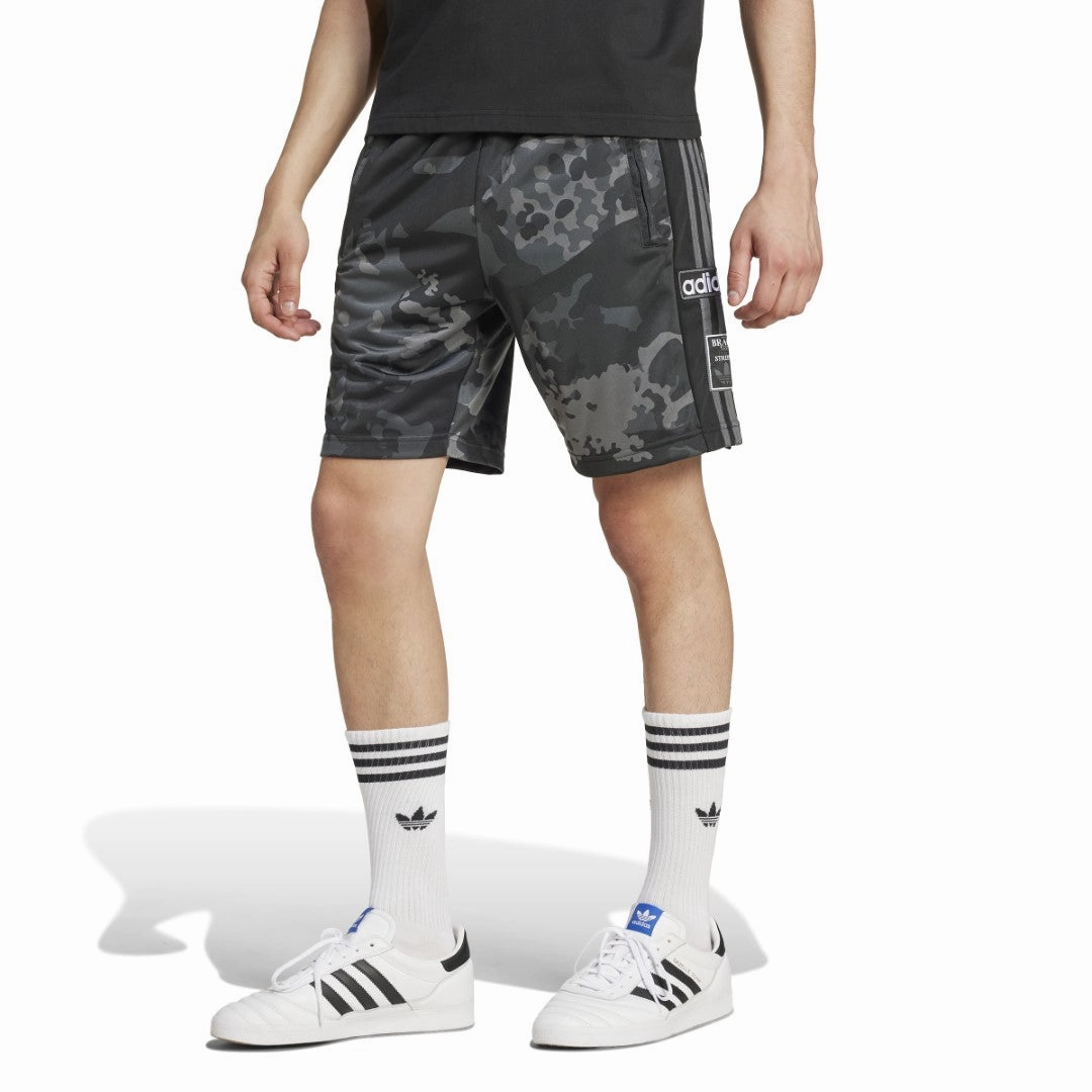 beauty industry Urban Mood Camo Shorts