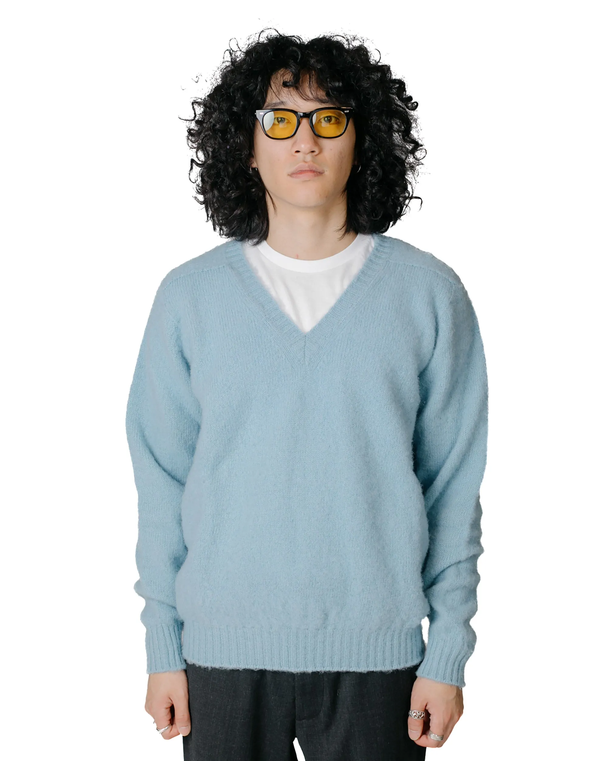 Sporty Look Effortless Comfort Howlin' Shaggy Bear V Neck Soft Blue
