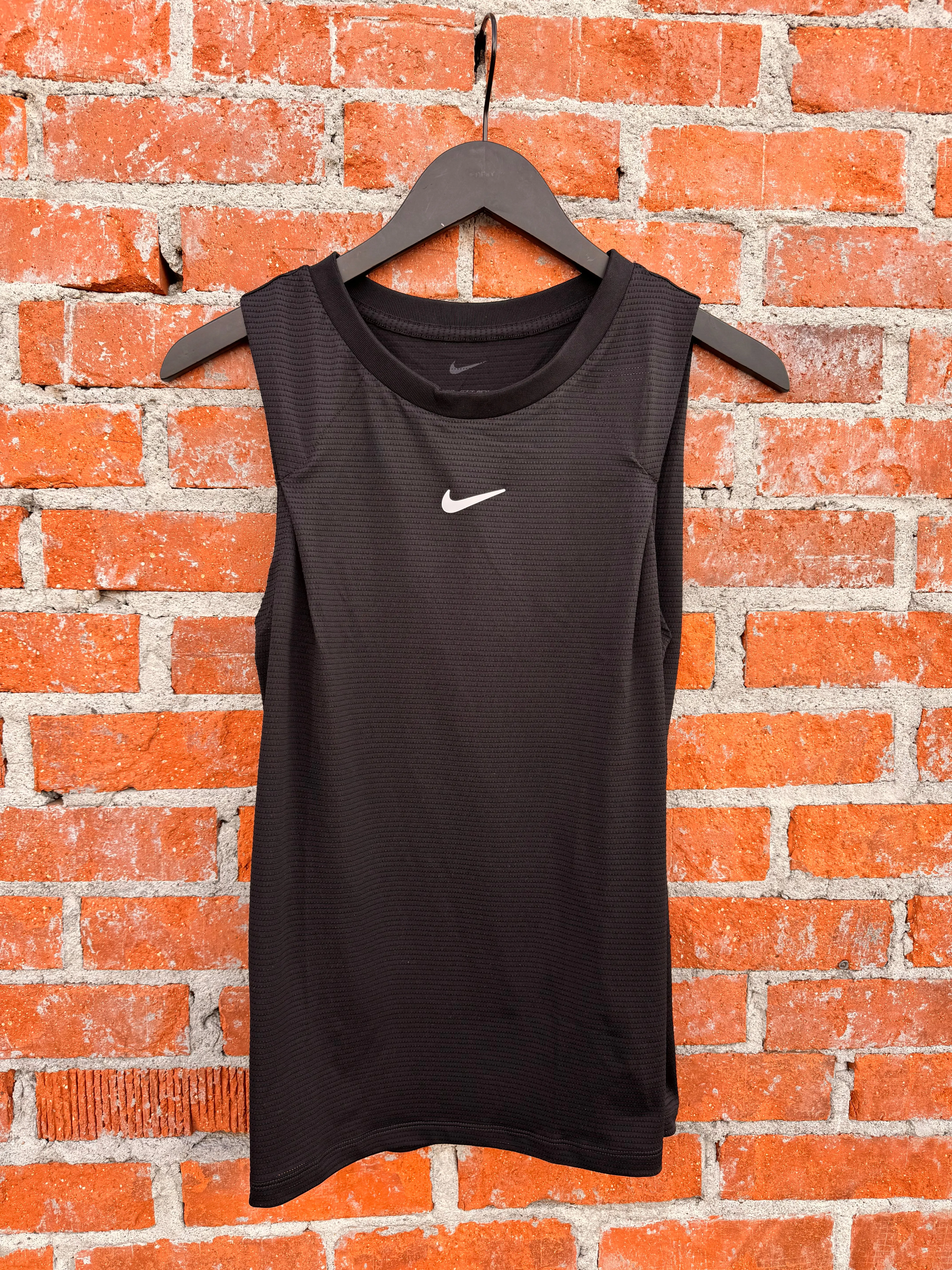 Nike "Dri-FIT Tank" W - Black Organza Fit Gentle Breeze
