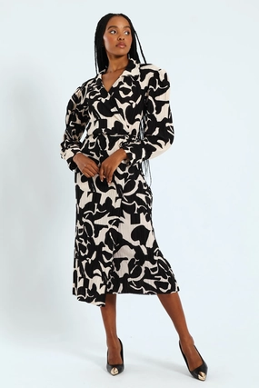 Elegant Layers Boho Aesthetic Collared Monochrome Plisse Midi Dress