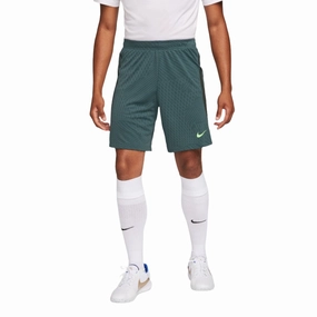 vacation look Dri-FIT Strike Shorts