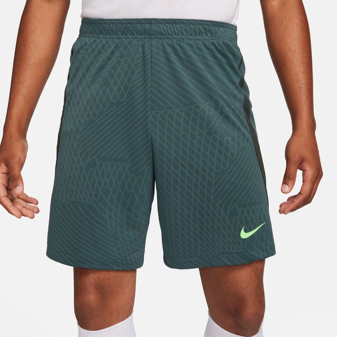 Double Layered Reinforcement Wrinkle Resistant Finish Dri-FIT Strike Shorts