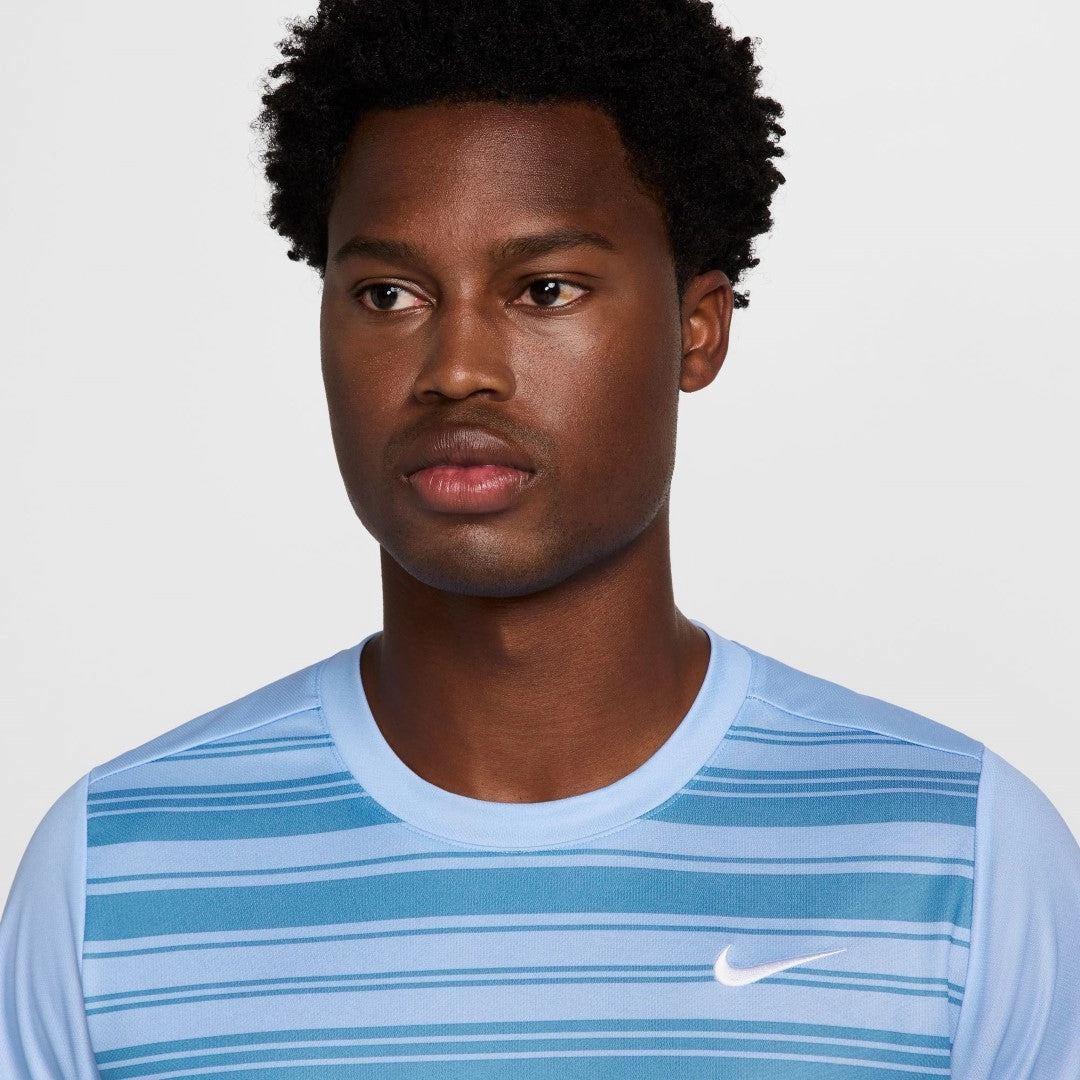 Court Victory Dri-FIT Tennis T-shirt Lightweight Construction