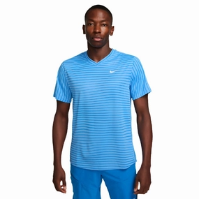 Court Victory T-shirt Chilly Day Wear