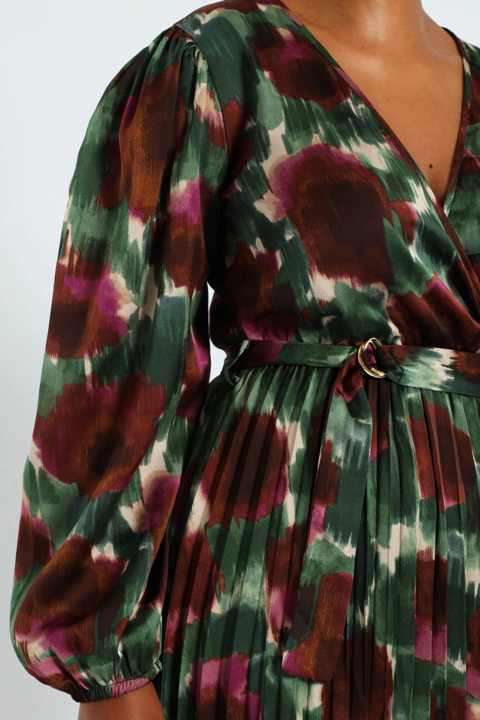 Easy Comfort Classic knee-length dress D-Ring Belted Pleated Satin Midi Wrap Dress