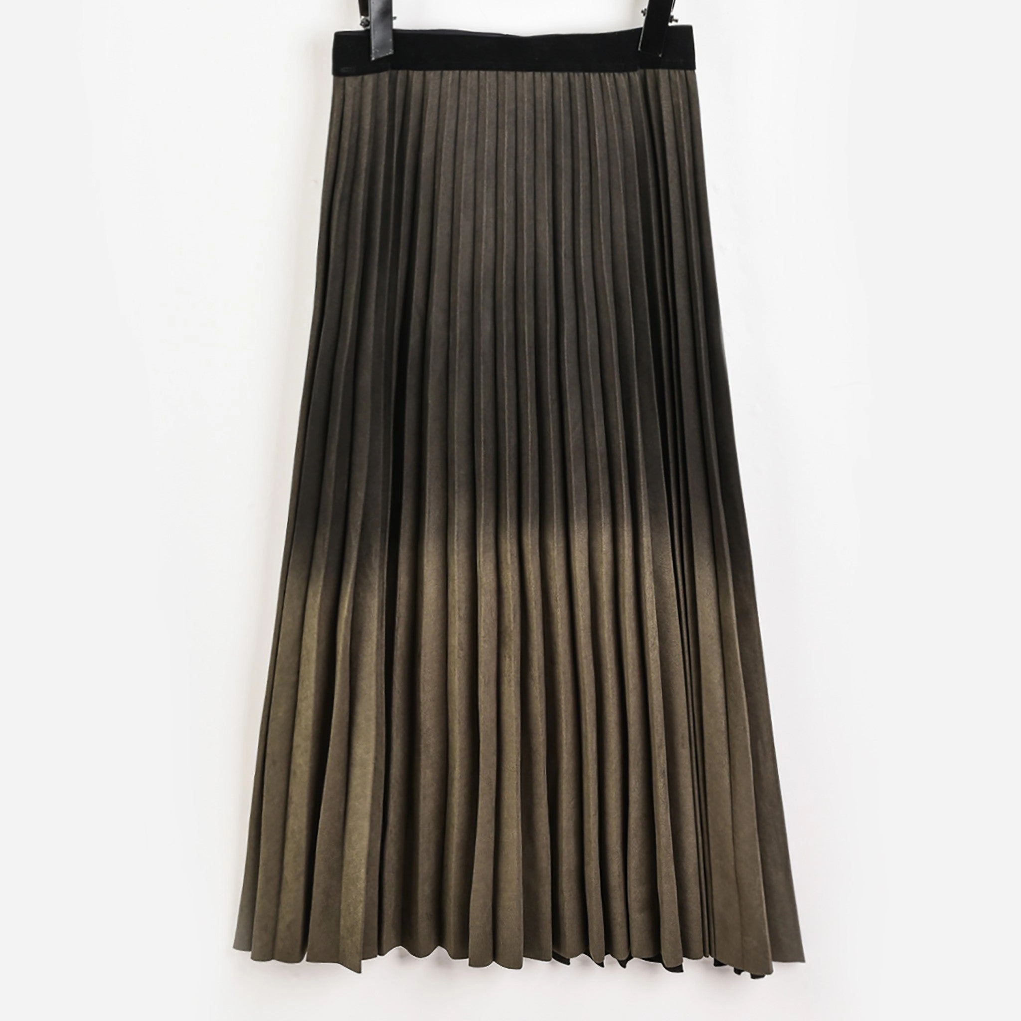 Long Tie Dye Pleated Skirt Wardrobe Hero Erasable Crease