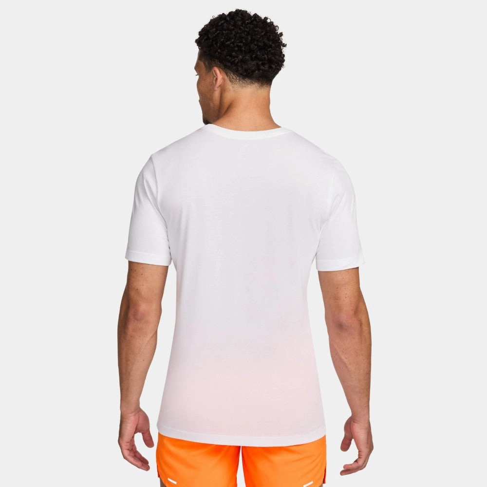 Dri-FIT Graphic T-Shirt Versatile Fit dry cleanable