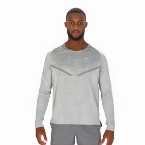 Dri-FIT TechKnit Long Sleeve T-shirt Comfortable clothing Functional Style