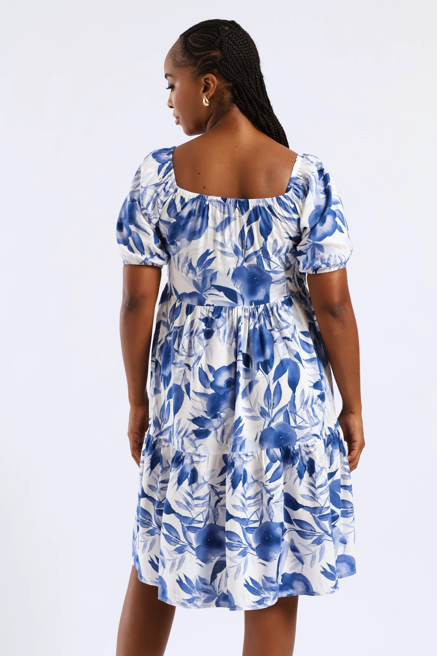 Subtle Motion Weekend Casual Printed Tiered Gypsy Mini Dress - White/Blue