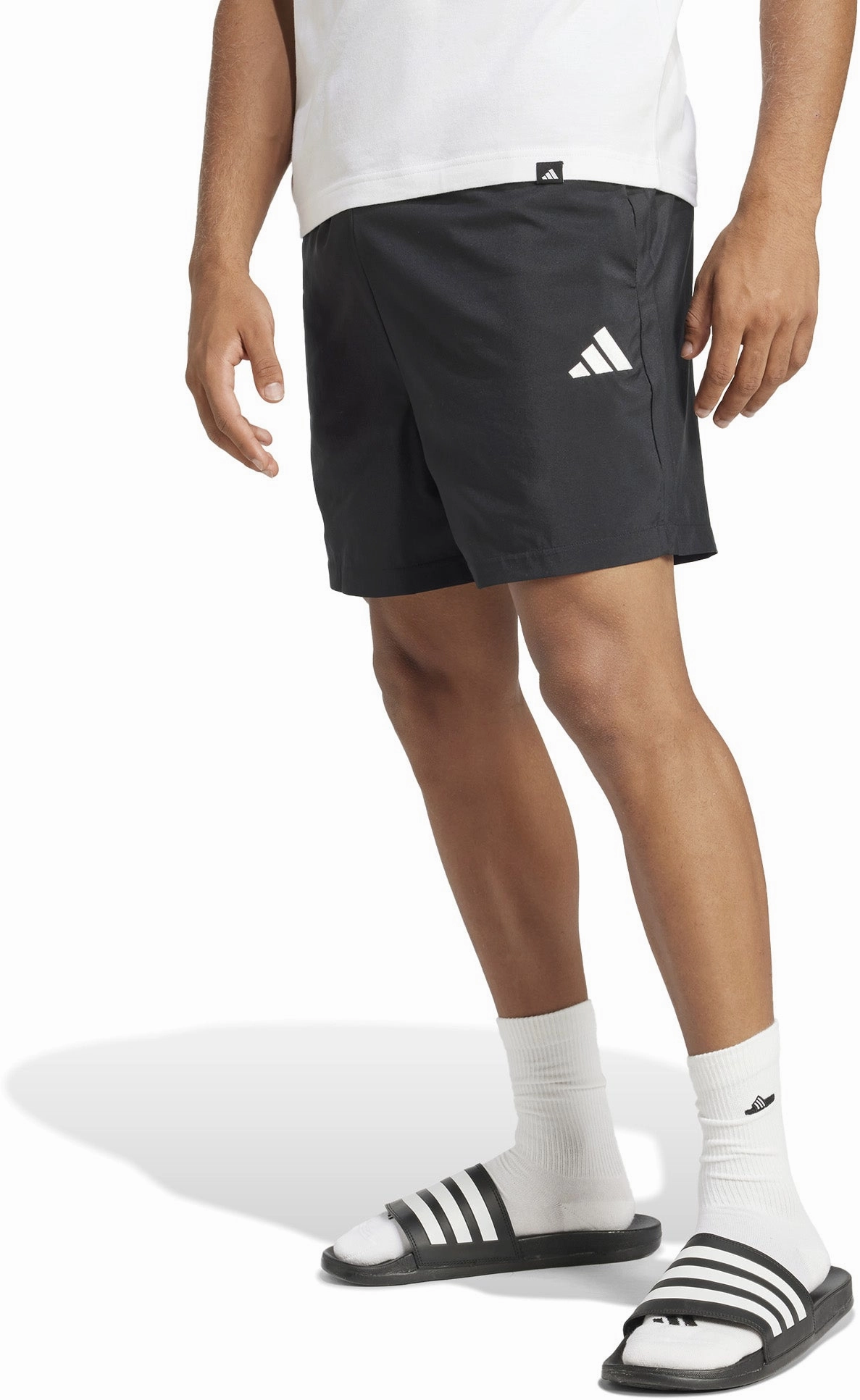 FoldOverClosure Men's Essentials Small Logo Chelsea Shorts