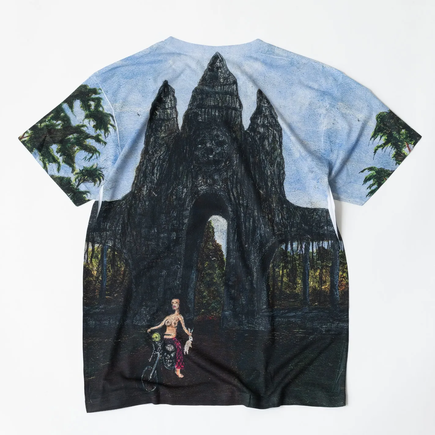 Daybreak In Phuket Tee (Multi Color) Light and Comfortable Workout