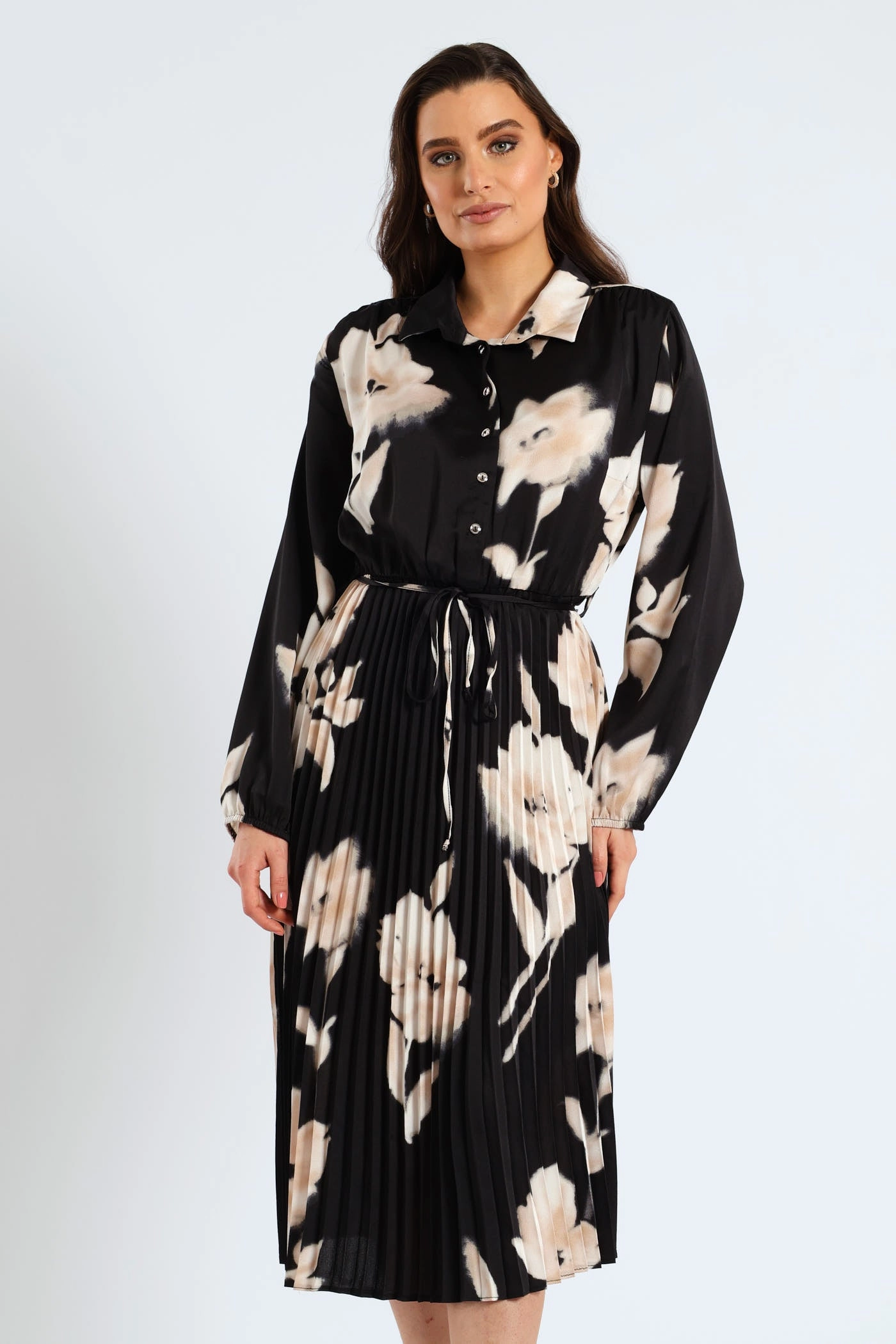 Monochrome Satin Pleated Maxi Dress - Black/Cream V-Neck