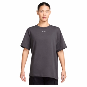 Women's Sportswear Essential T-Shirt Cozy Design Soft Material