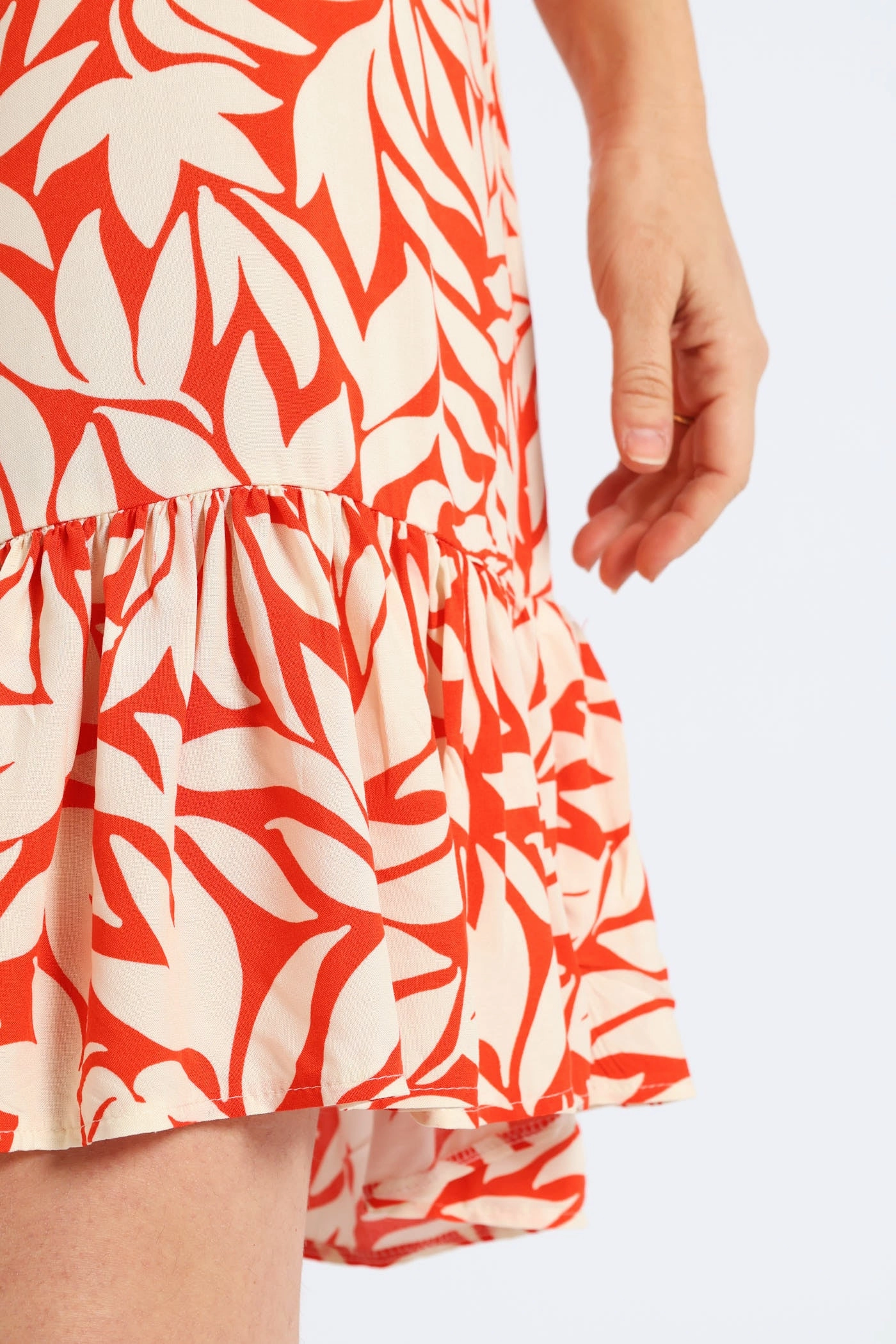 Cozy Balance Calm Touch Frill Hem Hi-Lo Printed Shift Mini Dress - White/Orange