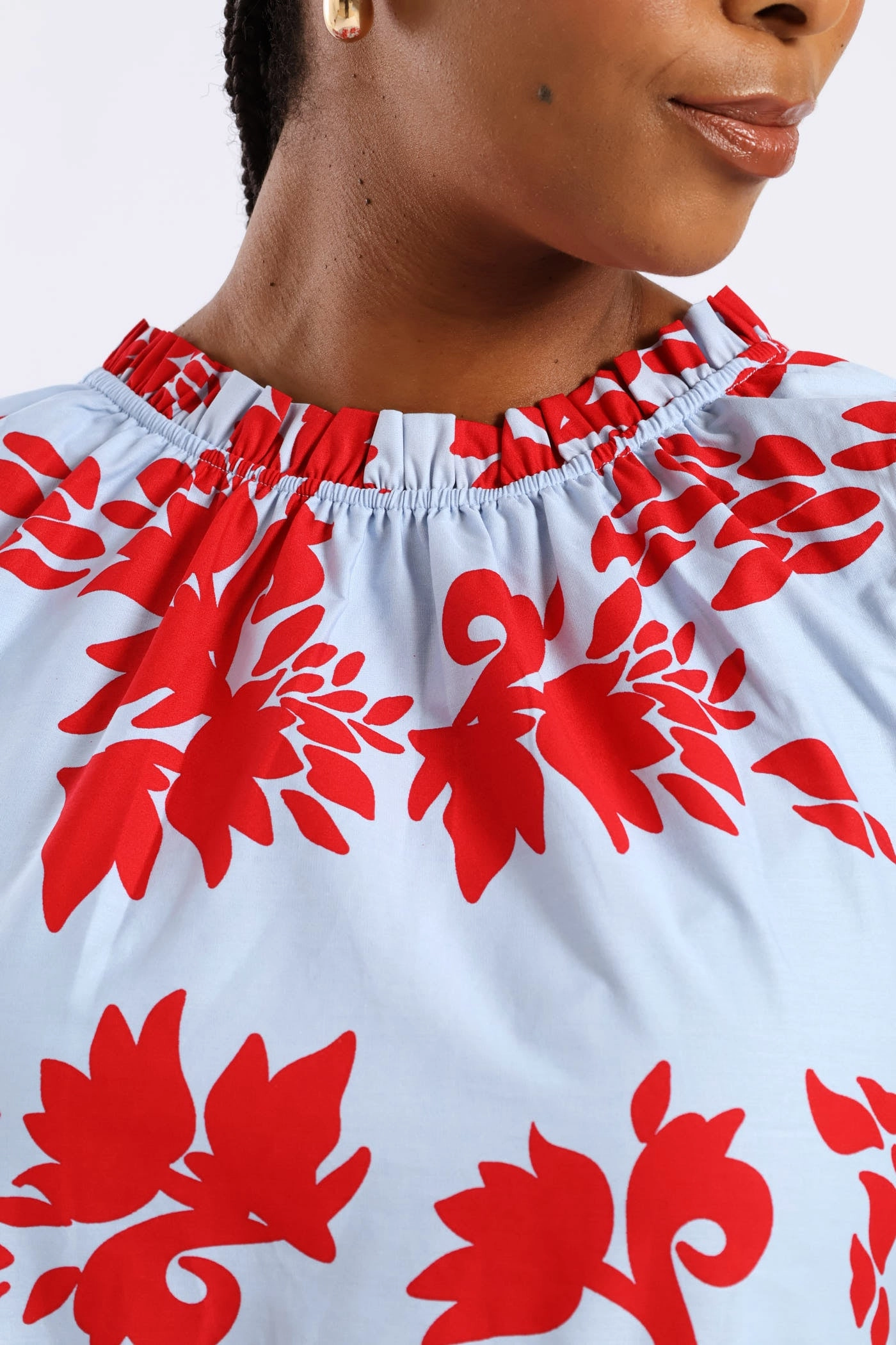 Frill Neck Tiered Hilo Flared Midi Dress - Light Blue/Red Light Sheen