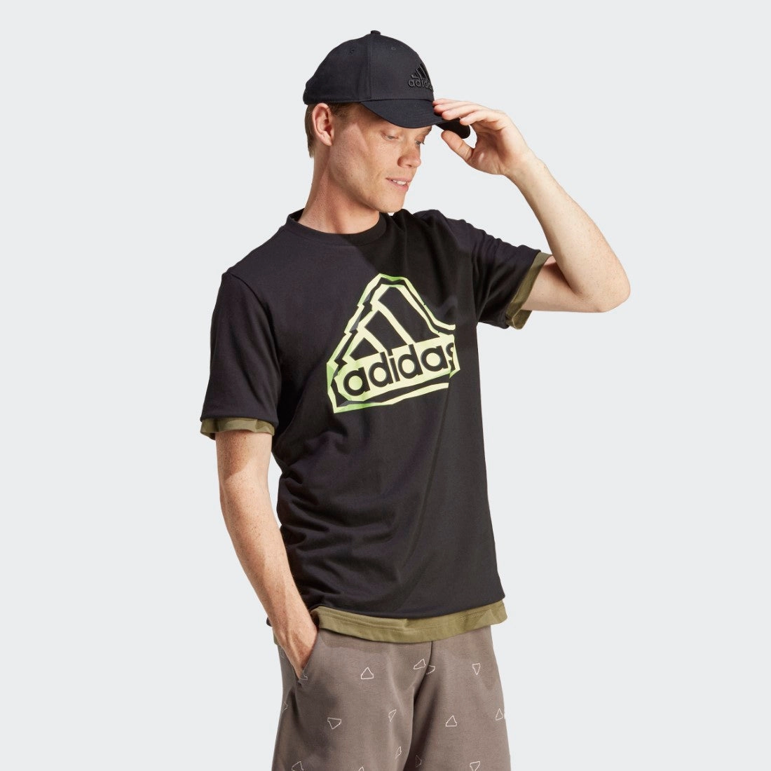 Drop Shoulder Design Bold and Comfortable Folded Badge Graphic T-Shirt
