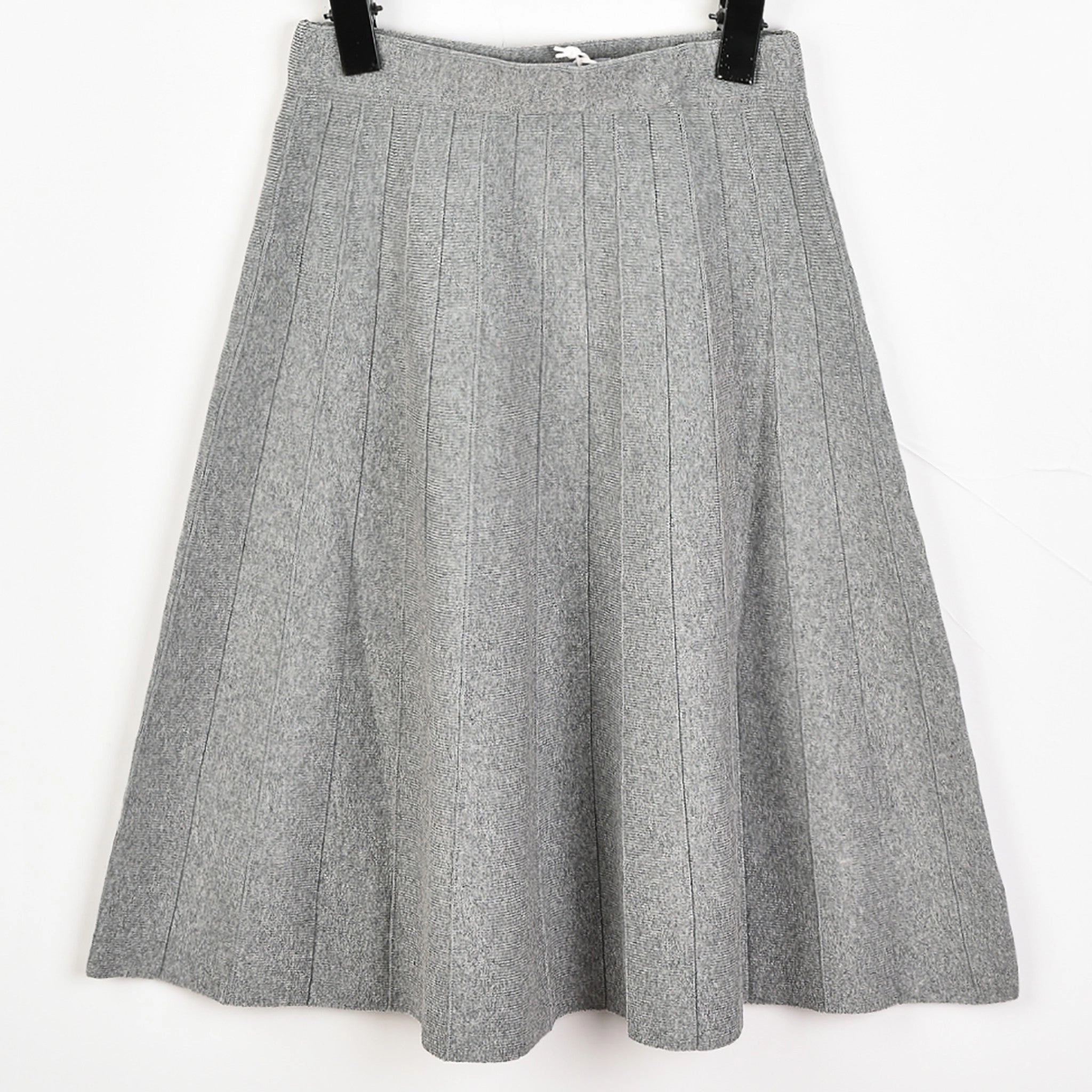 Hadas Knit Basic Skirt Polished Touch Mood Outfit