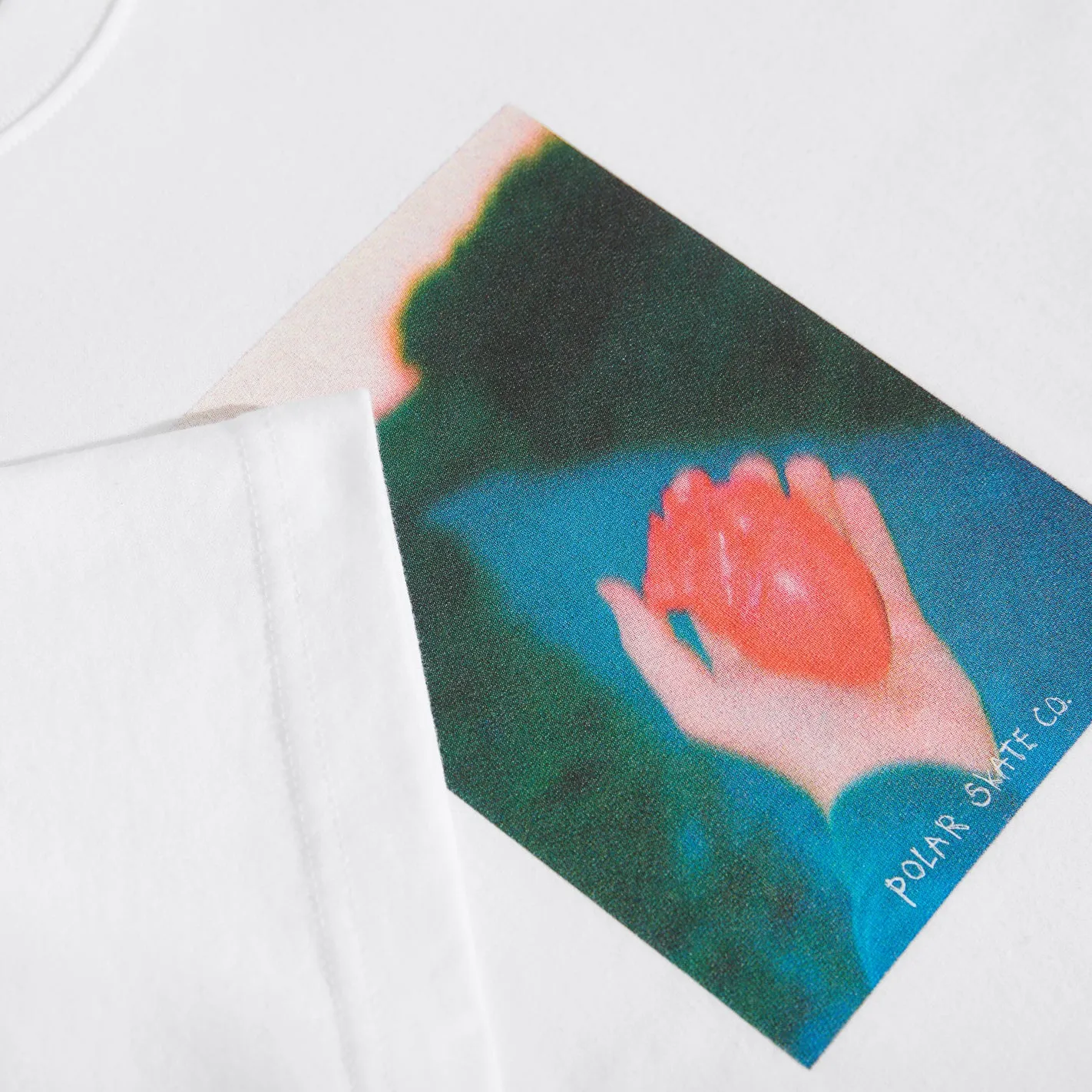 High Quality Printing Heart in Hand Tee (White)