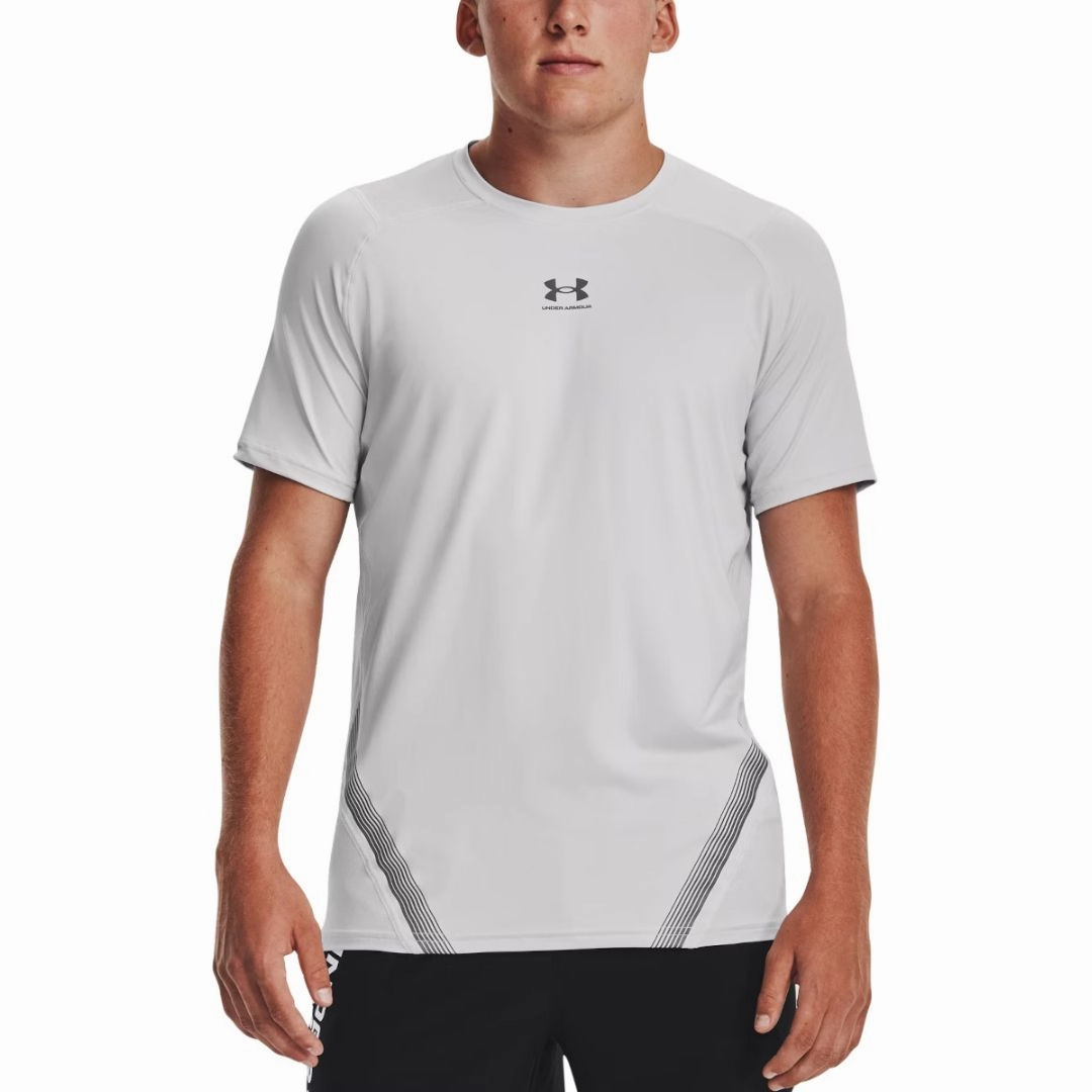 HeatGear? Fitted T-shirt Seam Free Shoulders SoftenedNeckline