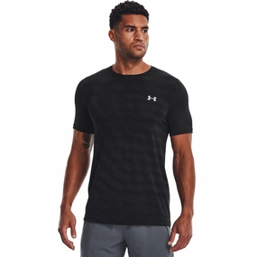 UA Seamless Radial T-shirt athletic style Chilly Weather Style