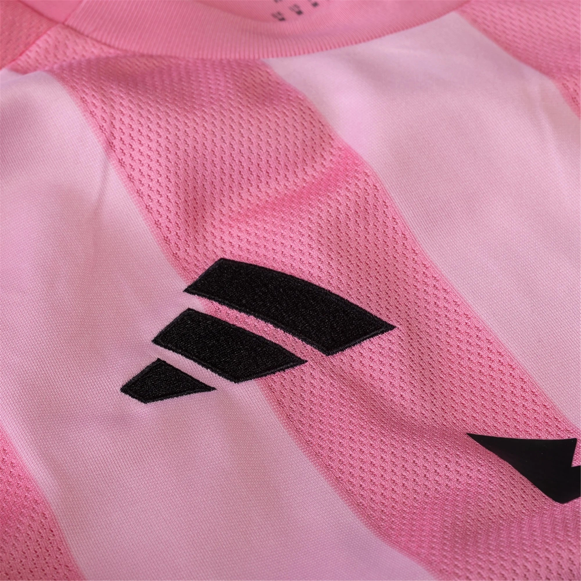 Inter Miami CF Authentic Home Jersey 25/26 (Easy Pink) - w/ MLS Patches   Sponsor Move Fast Light Reflective Trim Accent
