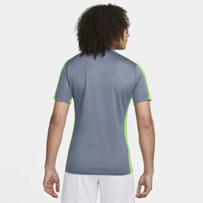 Academy  Dri-FITT-shirt Daily Outfit
