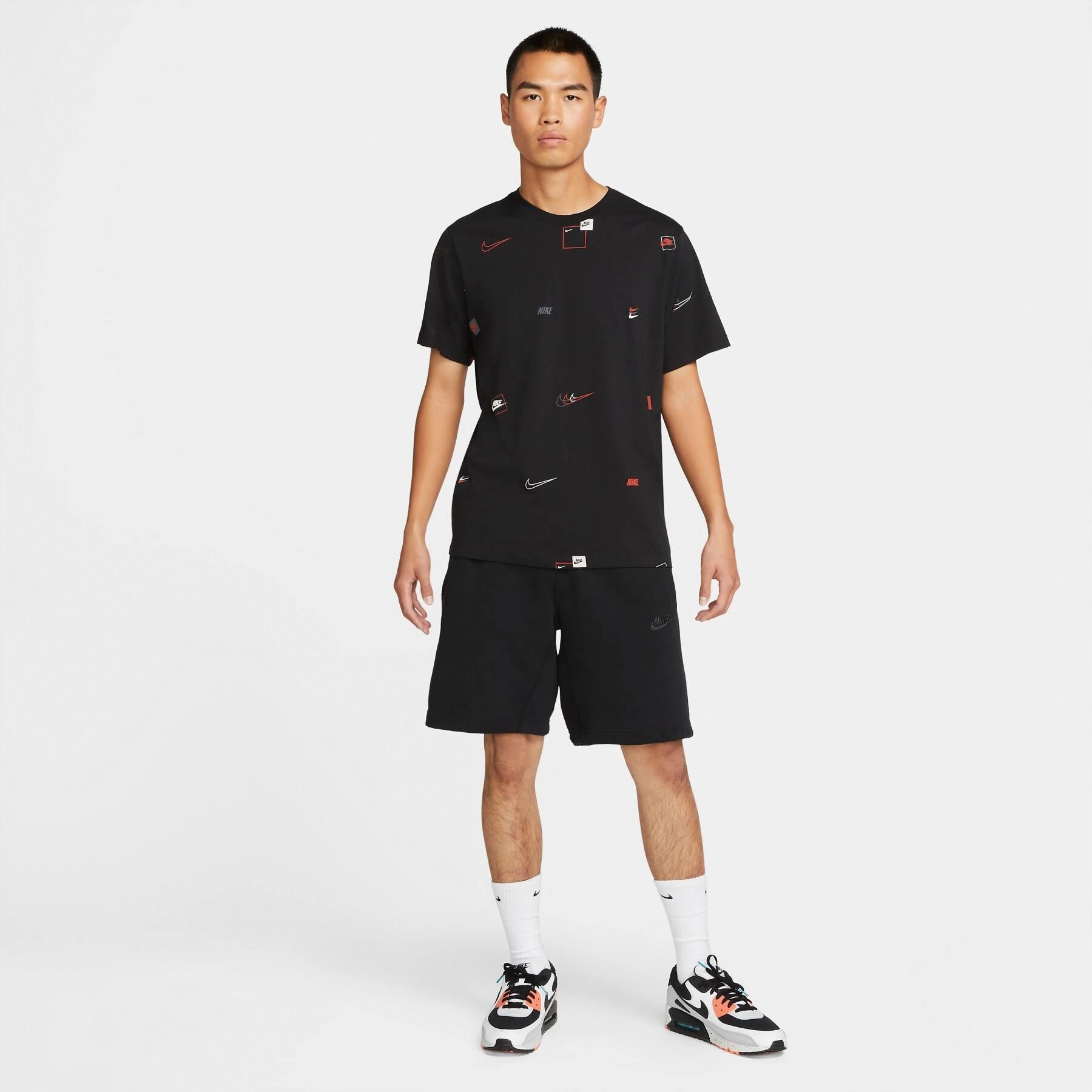 Lightweight Feel Chilly Day Essentials Logo Aop T-shirt