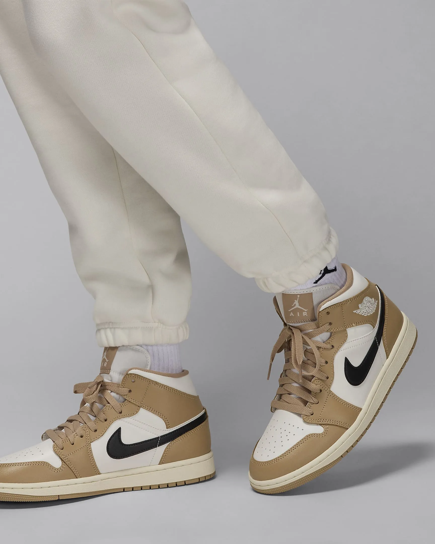 AntiPillingTechnology Jordan "Flight Fleece Pant" W - Sail