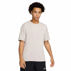 Mens Nike Solar Chase Dri-FIT ADV Short-Sleeve Running Top Versatile and Stylish Basic Layering