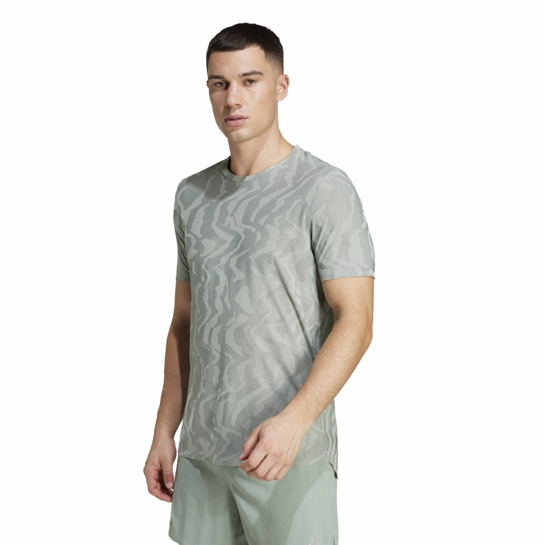 Relaxed Style Minimal Outfit Ultimate Running Engineered CLIMACOOL  T-shirt