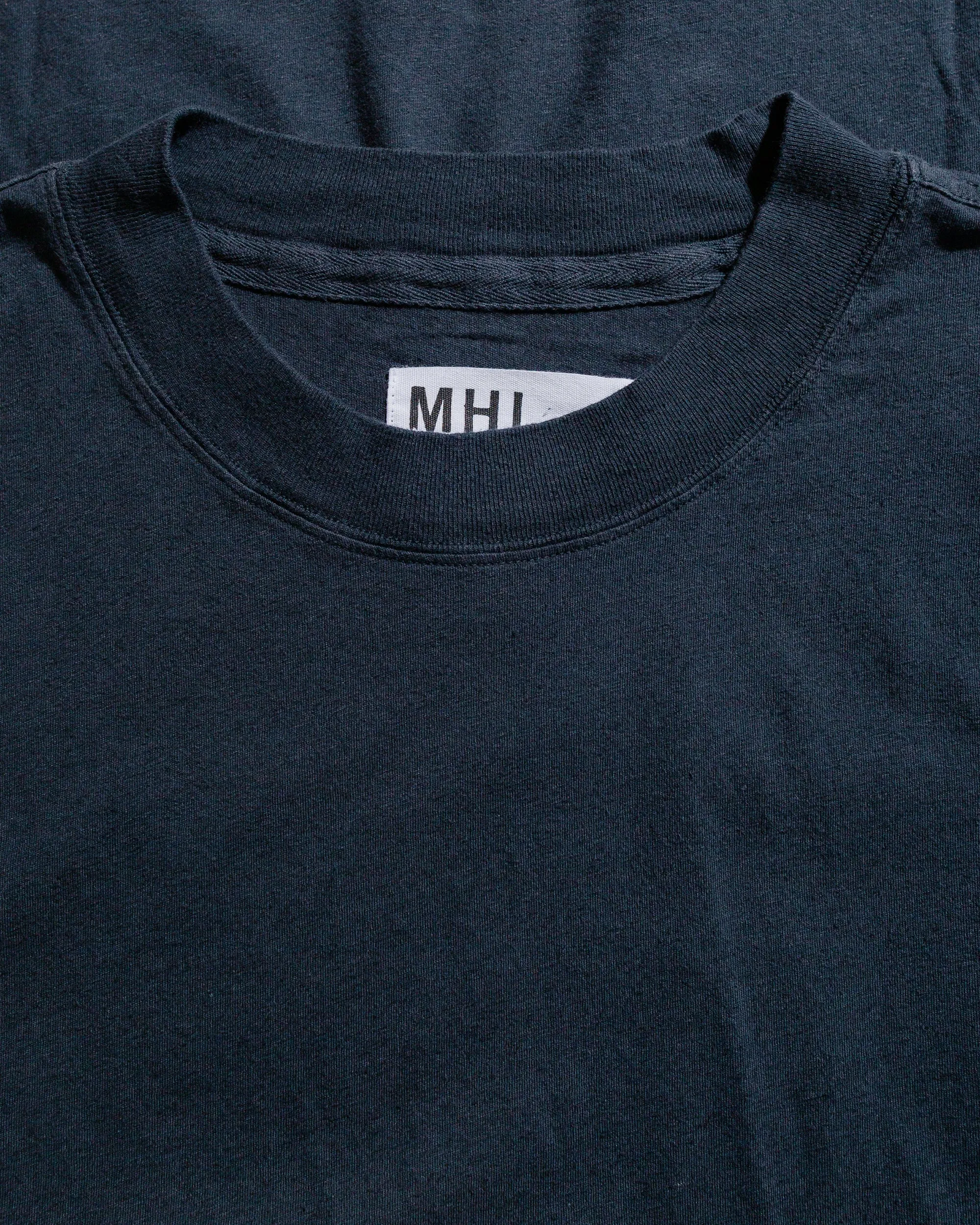 Heather Texture Finish MHL Simple T-Shirt Organic Cotton Linen Jersey Navy