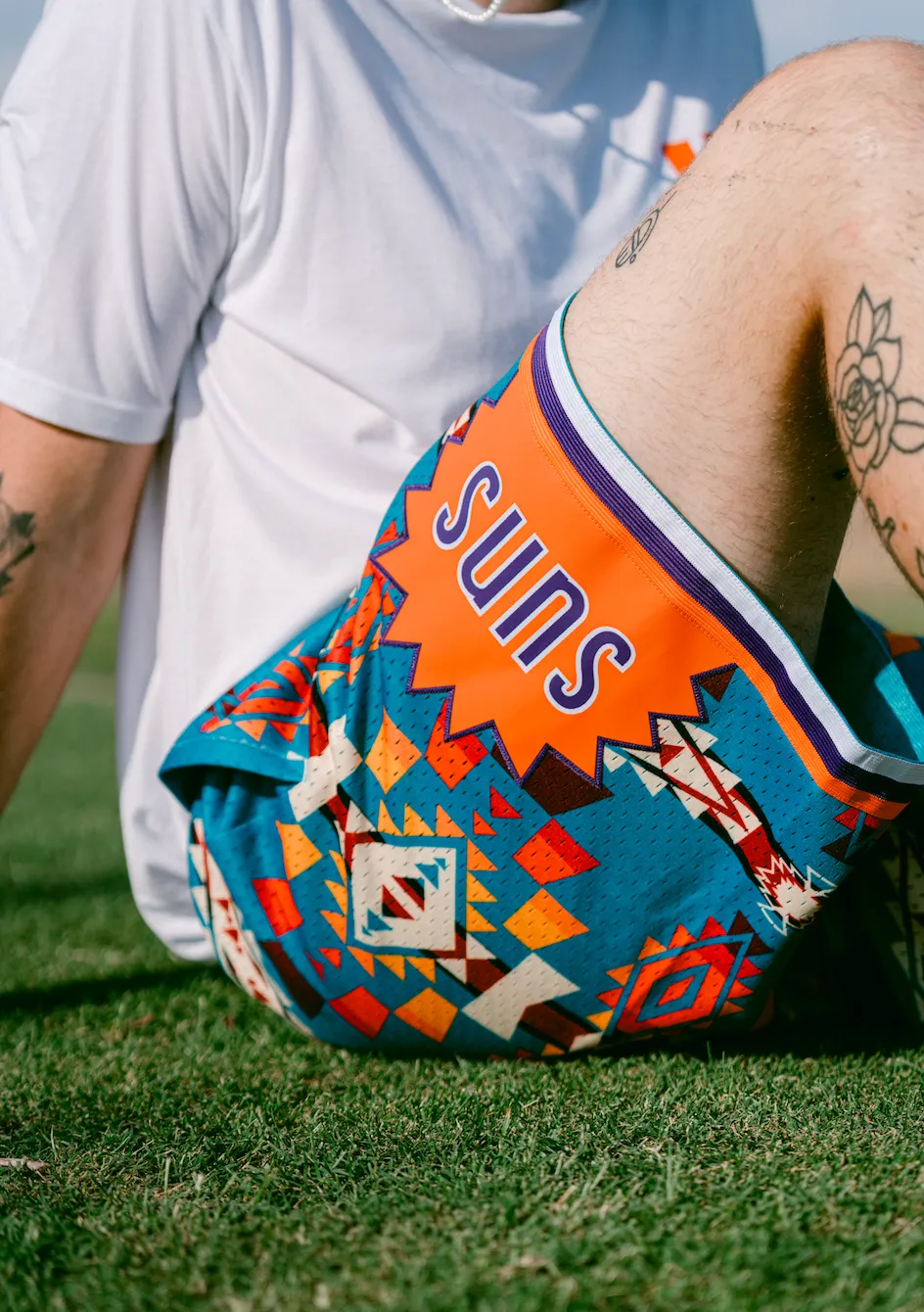 Moon Beam Mitchell & Ness x Manor "Suns  Game Day Shorts" M - Blue / Purple