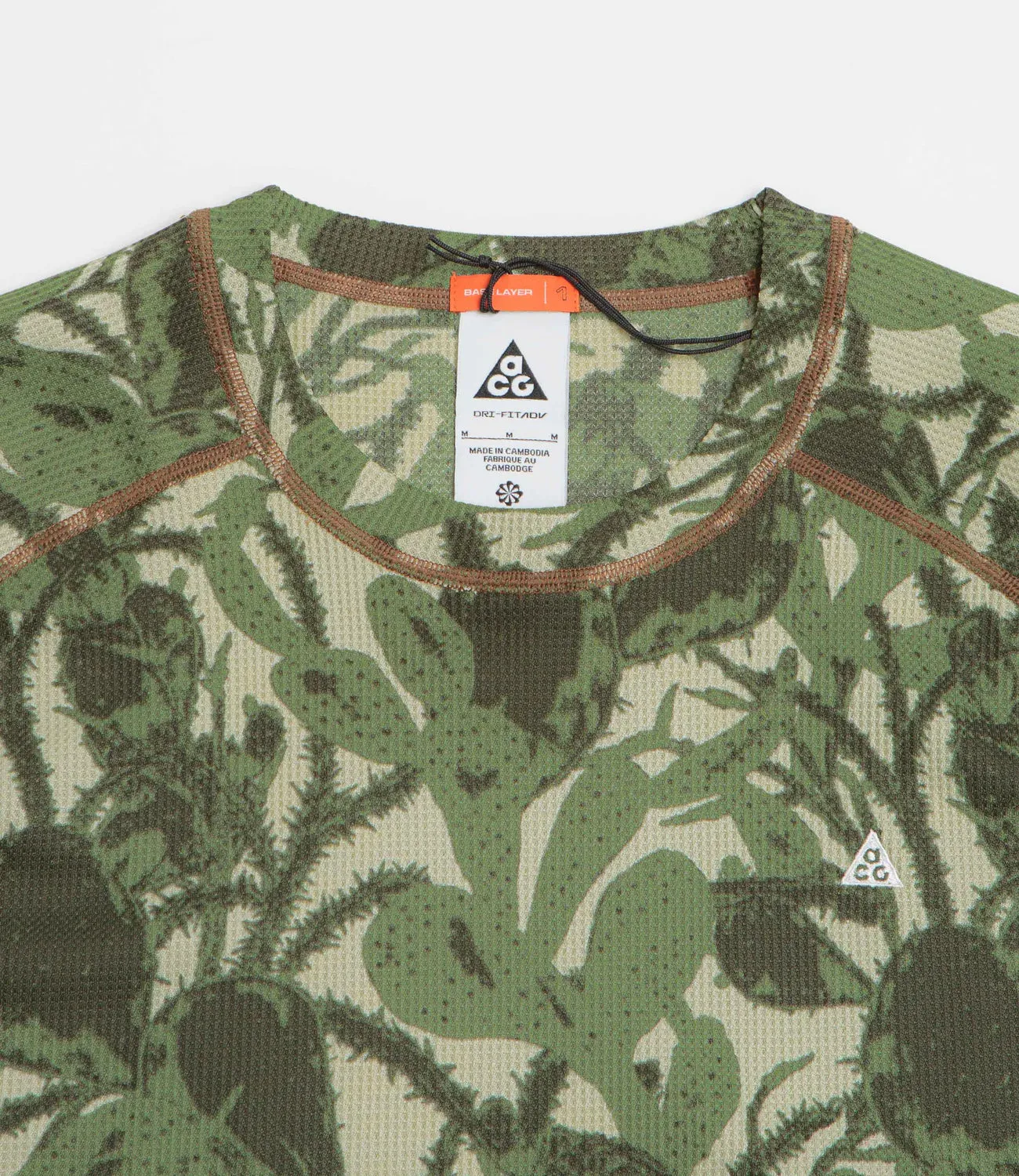 Classic Hoodie Nike "ACG Chinati T-Shirt" - Light Khaki/Cargo Khaki/Mosswood Brown/Summit White