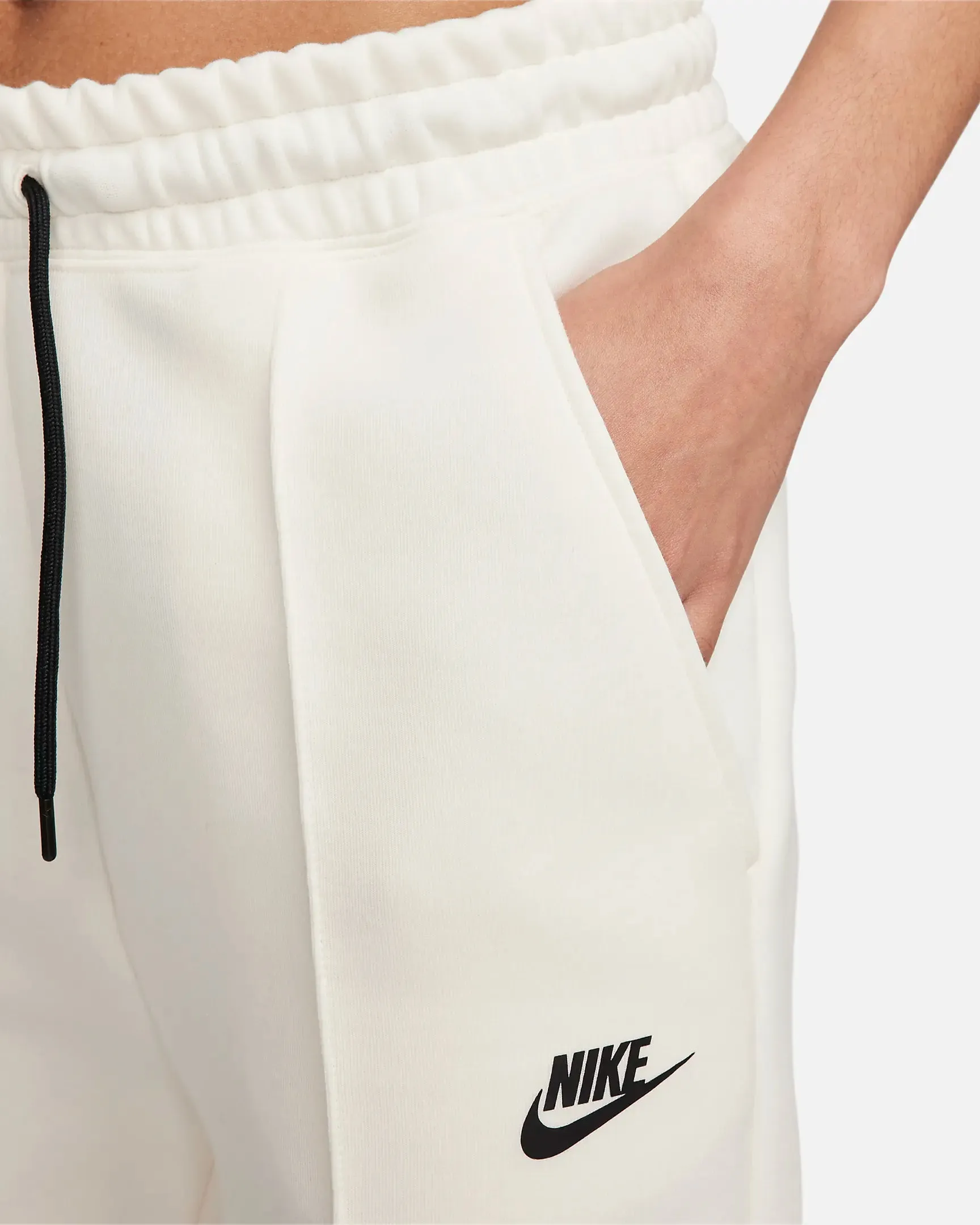 Nike "Sportswear Tech Fleece Mid-Rise Joggers" W - Pale Ivory / Black Work Wear