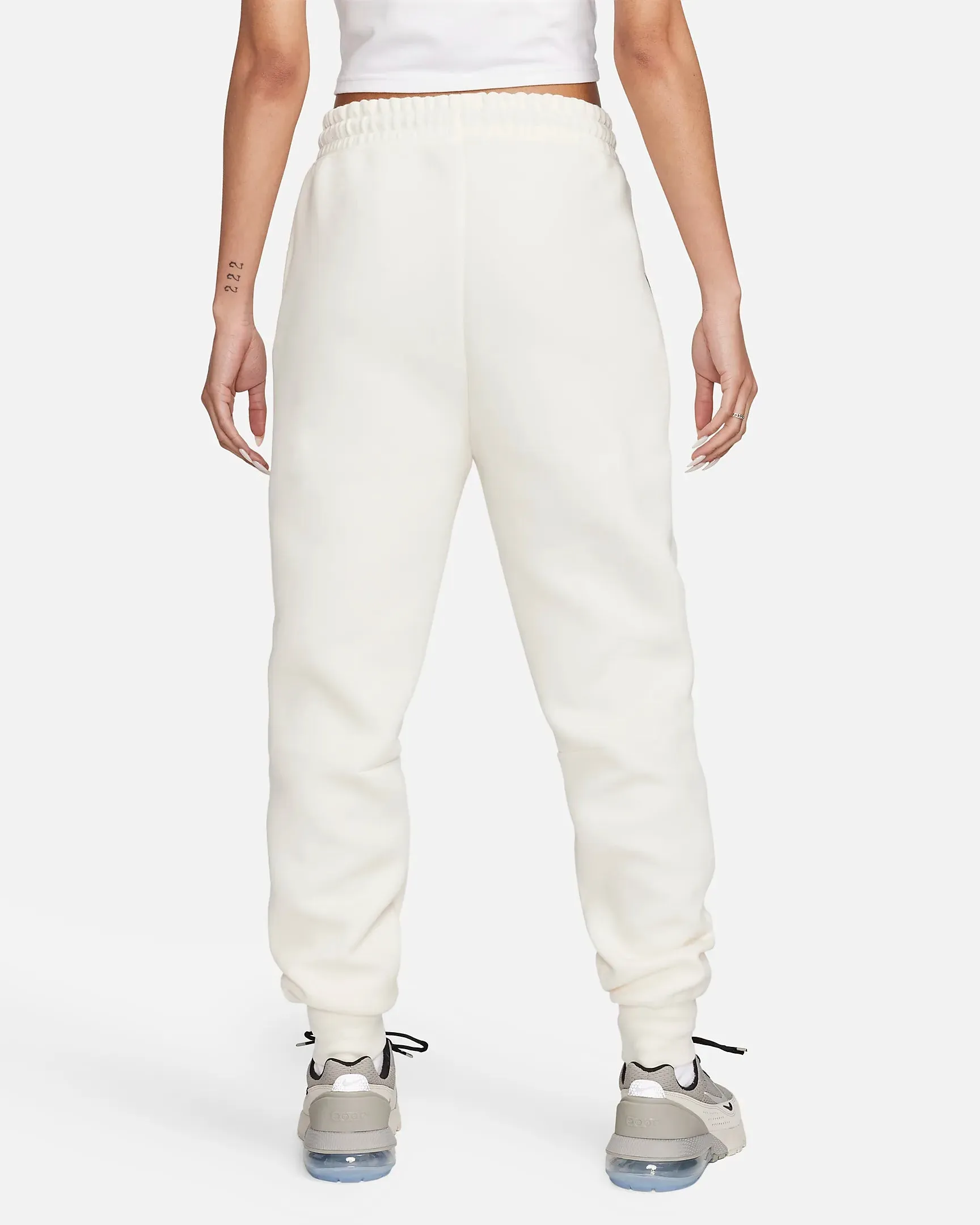 SnagFree Fabric Nike "Sportswear Tech Fleece Mid-Rise Joggers" W - Pale Ivory / Black