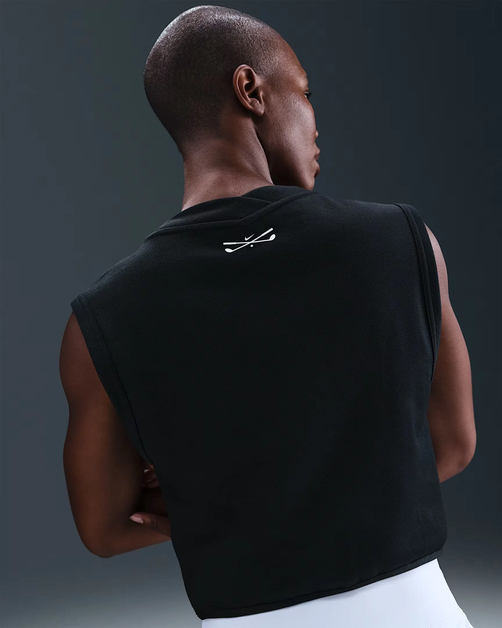 AI Core Nike "V-Neck Golf Vest" W - Black / Sail / Sail