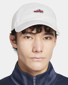 Reinforced Shoulder Structure Hidden Pocket Design Nike "Club Unstructured Air Max 1" Cap - White