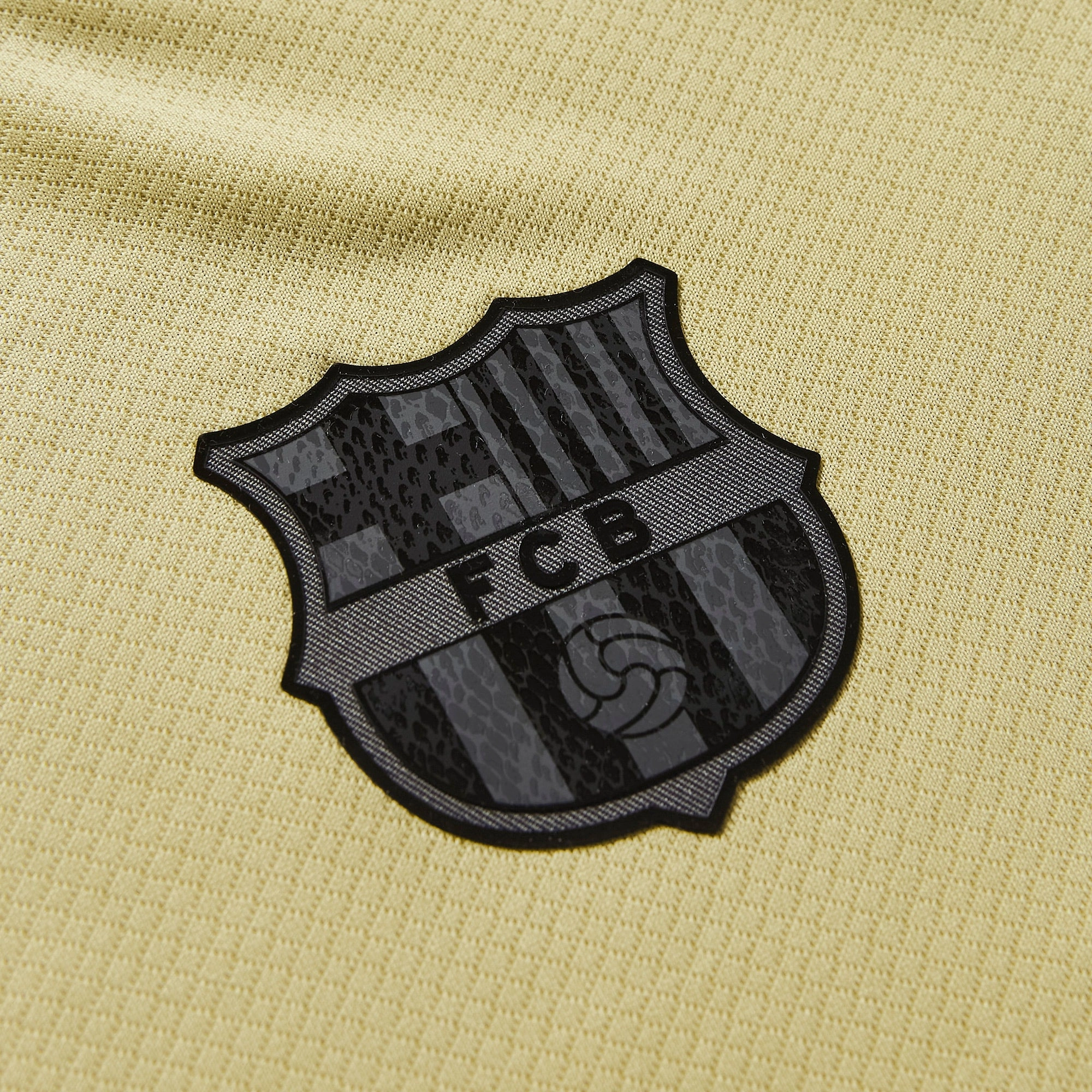 Nike Youth Kobe Bryant FC Barcelona Away Jersey 25/26 (Team Gold/Persian Violet/Black) Motion Base Fitness Look