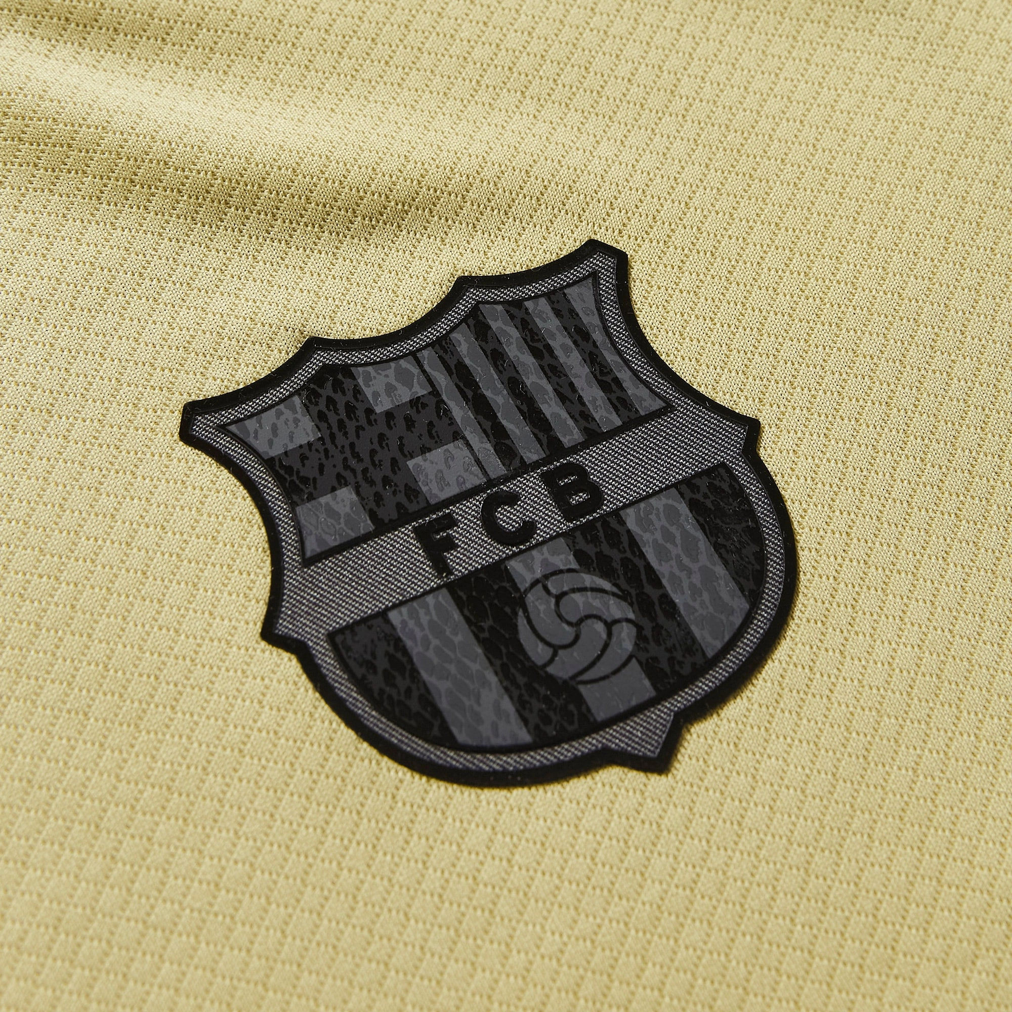 Tear Resistant Fabric Weave Low Profile Stitching Nike Youth Ronaldinho FC Barcelona Away Jersey 25/26 (Team Gold/Persian Violet/Black)